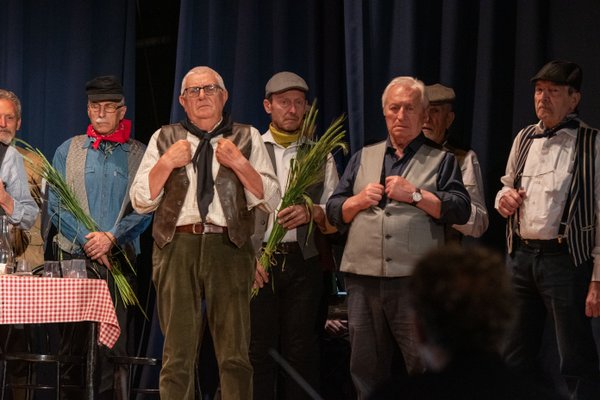 Coro Lirico Bresciano G.Verdi in esecuzione durante il concerto a Lumezzane del Garda 2025 - Foto 6