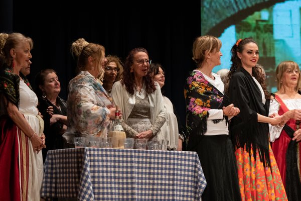 Coro Lirico Bresciano G.Verdi in esecuzione durante il concerto a Lumezzane del Garda 2025 - Foto 33