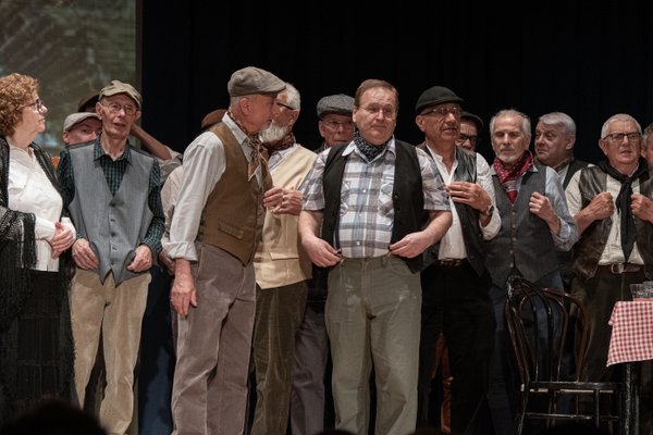 Coro Lirico Bresciano G.Verdi in esecuzione durante il concerto a Lumezzane del Garda 2025 - Foto 35