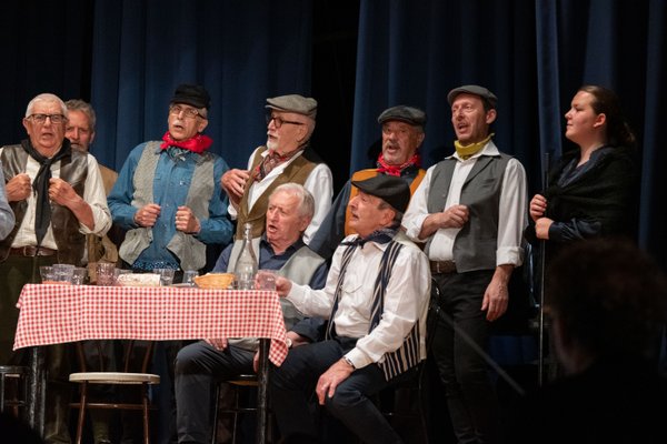 Coro Lirico Bresciano G.Verdi in esecuzione durante il concerto a Lumezzane del Garda 2025 - Foto 37