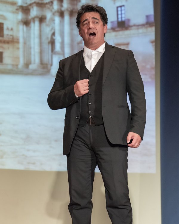 Coro Lirico Bresciano G.Verdi in esecuzione durante il concerto a Lumezzane del Garda 2025 - Foto 39