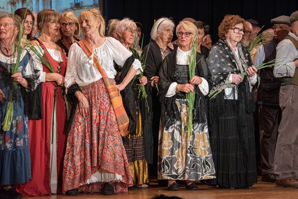 Coro Lirico Bresciano G.Verdi in esecuzione durante il concerto a Lumezzane del Garda 2025 - Foto 44