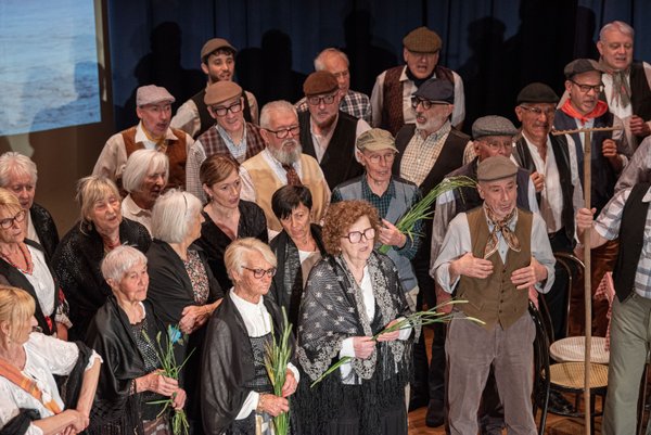 Coro Lirico Bresciano G.Verdi in esecuzione durante il concerto a Lumezzane del Garda 2025 - Foto 56