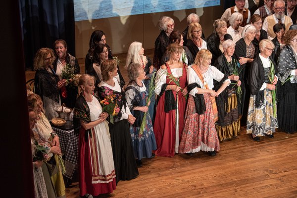 Coro Lirico Bresciano G.Verdi in esecuzione durante il concerto a Lumezzane del Garda 2025 - Foto 59