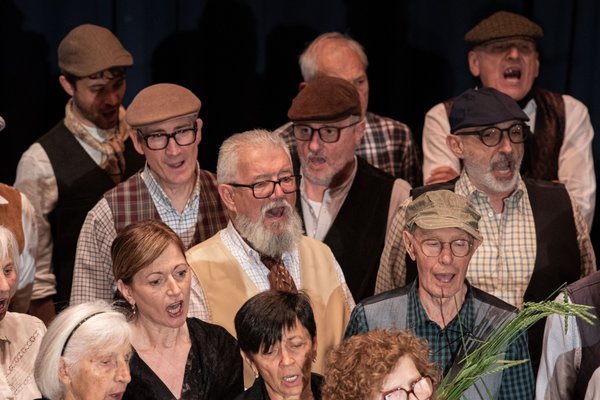 Coro Lirico Bresciano G.Verdi in esecuzione durante il concerto a Lumezzane del Garda 2025 - Foto 61