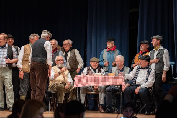 Coro Lirico Bresciano G.Verdi in esecuzione durante il concerto a Lumezzane del Garda 2025 - Foto 94
