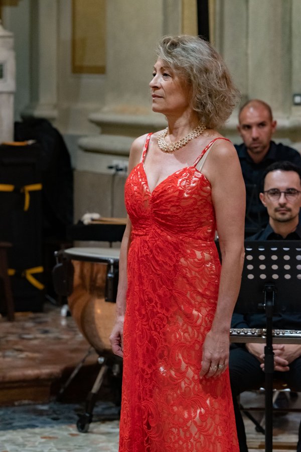 Coro Lirico Bresciano G.Verdi in esecuzione durante il concerto a Moniga del Garda 2025 - Foto 15