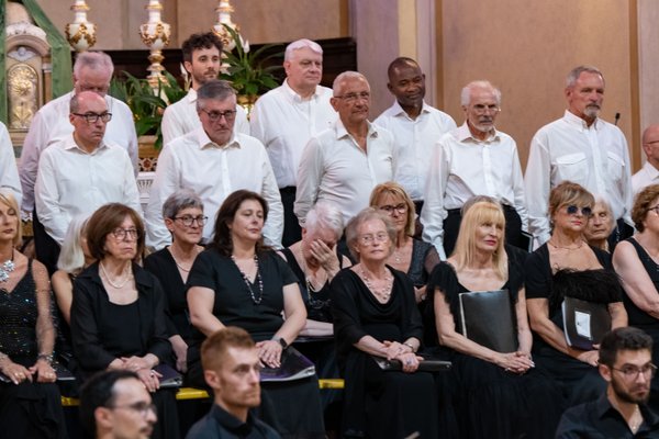 Coro Lirico Bresciano G.Verdi in esecuzione durante il concerto a Moniga del Garda 2025 - Foto 33