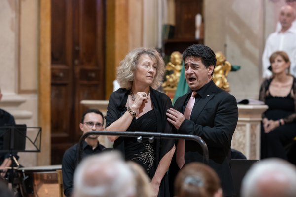 Coro Lirico Bresciano G.Verdi in esecuzione durante il concerto a Moniga del Garda 2025 - Foto 43