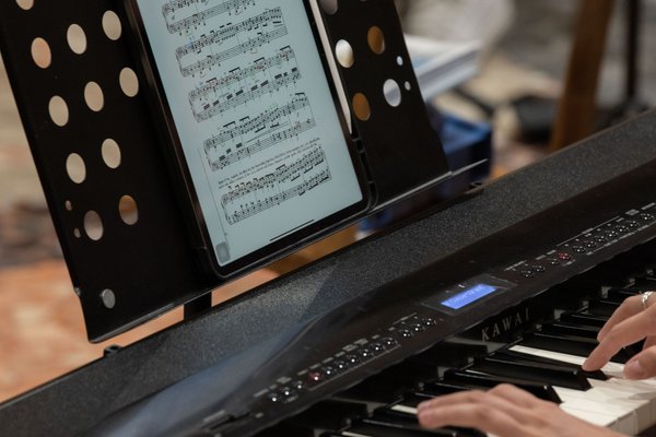 Coro Lirico Bresciano G.Verdi in esecuzione durante il concerto a Moniga del Garda 2025 - Foto 44
