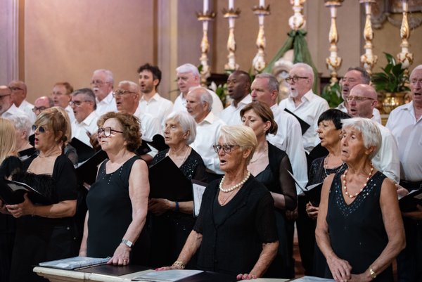 Coro Lirico Bresciano G.Verdi in esecuzione durante il concerto a Moniga del Garda 2025 - Foto 63