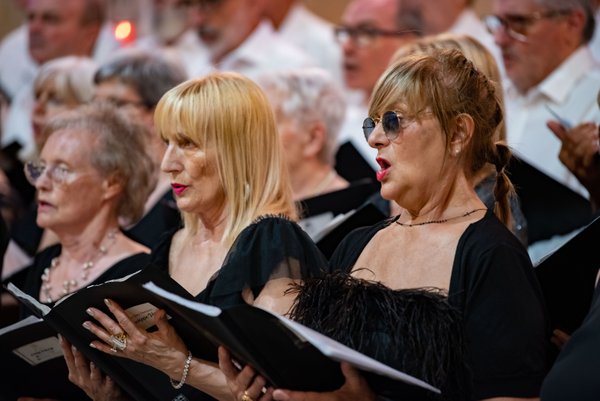 Coro Lirico Bresciano G.Verdi in esecuzione durante il concerto a Moniga del Garda 2025 - Foto 65