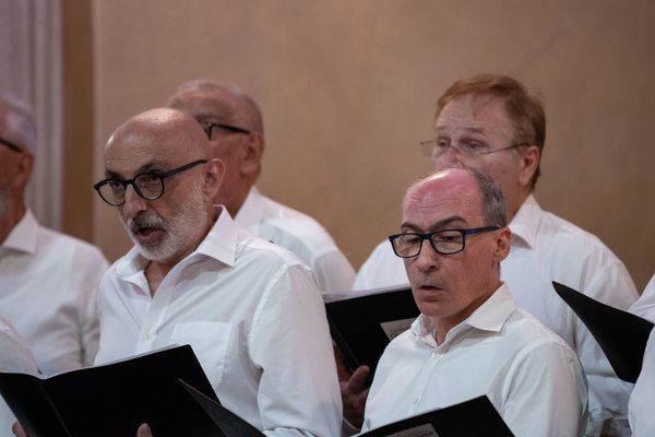 Coro Lirico Bresciano G.Verdi in esecuzione durante il concerto a Moniga del Garda 2025 - Foto 84