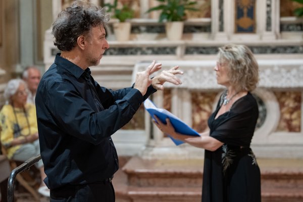 Coro Lirico Bresciano G.Verdi in esecuzione durante il concerto a Moniga del Garda 2025 - Foto 87