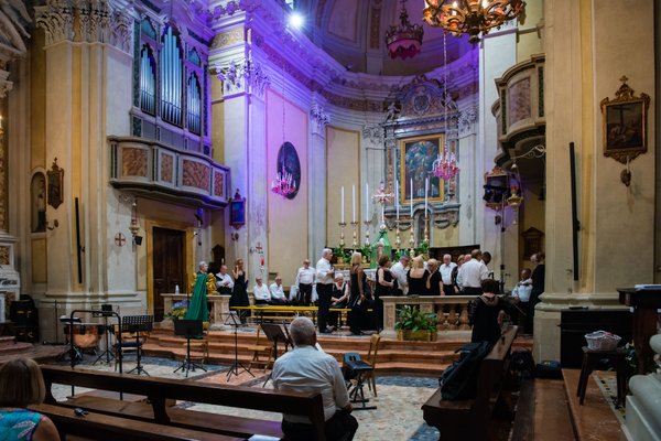 Coro Lirico Bresciano G.Verdi in esecuzione durante il concerto a Moniga del Garda 2025 - Foto 103