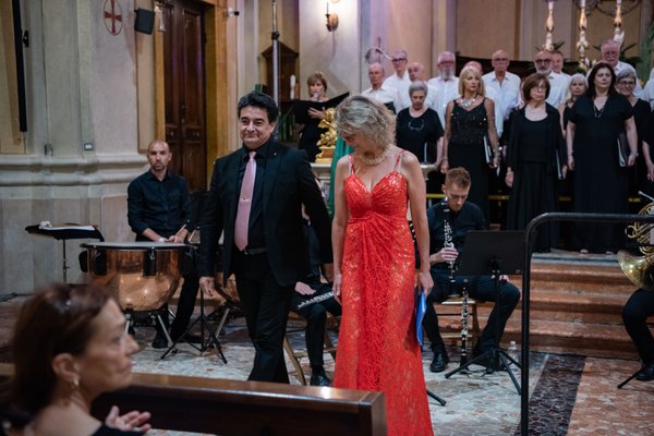 Coro Lirico Bresciano G.Verdi in esecuzione durante il concerto a Moniga del Garda 2025 - Foto 111