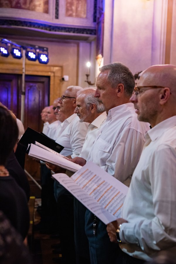 Coro Lirico Bresciano G.Verdi in esecuzione durante il concerto a Moniga del Garda 2025 - Foto 126