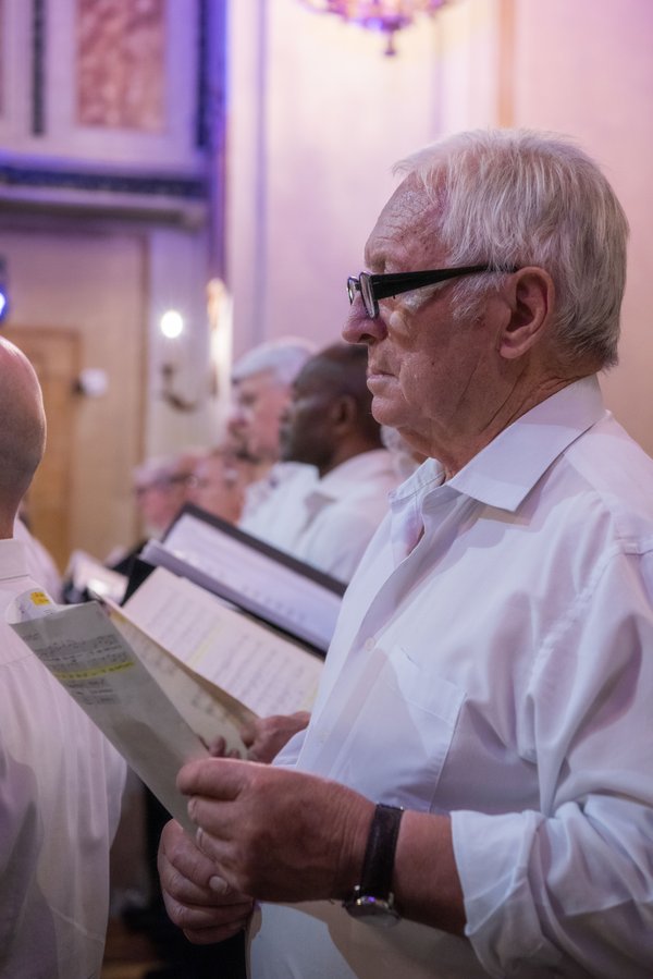 Coro Lirico Bresciano G.Verdi in esecuzione durante il concerto a Moniga del Garda 2025 - Foto 127