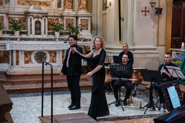 Coro Lirico Bresciano G.Verdi in esecuzione durante il concerto a Moniga del Garda 2025 - Foto 133
