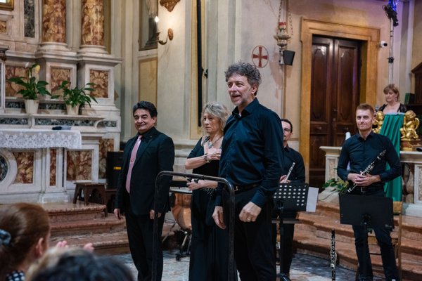 Coro Lirico Bresciano G.Verdi in esecuzione durante il concerto a Moniga del Garda 2025 - Foto 136