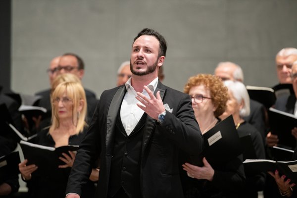 Coro Lirico Bresciano G.Verdi in esecuzione durante il concerto al Museo Santa Giulia 2025 - Foto 4