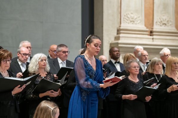 Coro Lirico Bresciano G.Verdi in esecuzione durante il concerto al Museo Santa Giulia 2025 - Foto 25