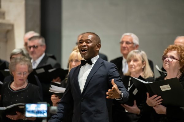 Coro Lirico Bresciano G.Verdi in esecuzione durante il concerto al Museo Santa Giulia 2025 - Foto 36