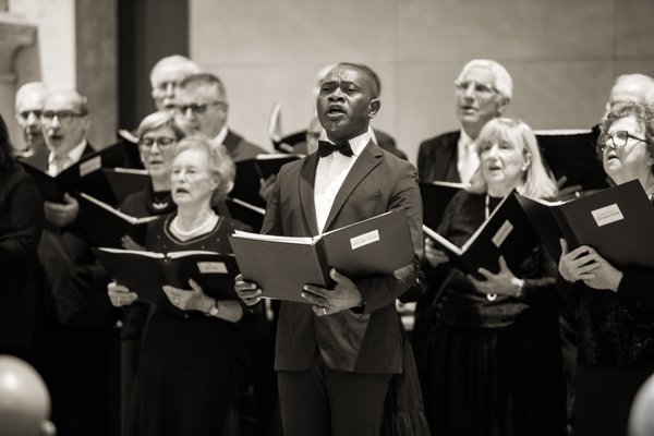 Coro Lirico Bresciano G.Verdi in esecuzione durante il concerto al Museo Santa Giulia 2025 - Foto 48