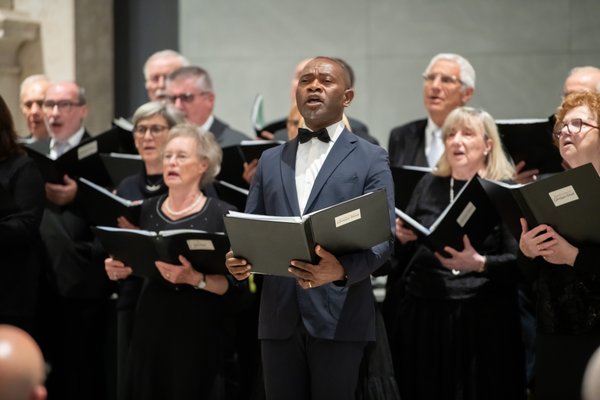 Coro Lirico Bresciano G.Verdi in esecuzione durante il concerto al Museo Santa Giulia 2025 - Foto 49