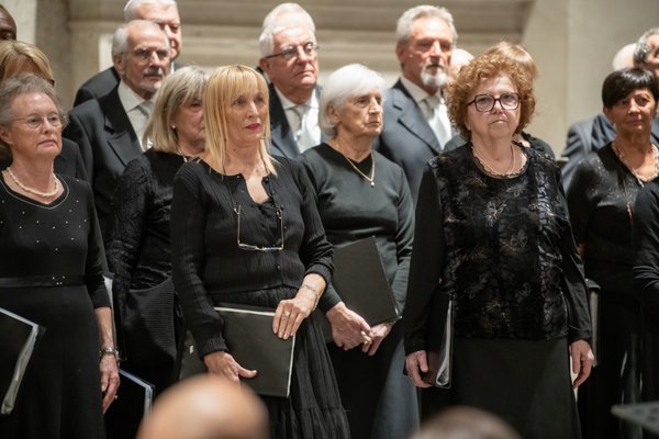 Coro Lirico Bresciano G.Verdi in esecuzione durante il concerto al Museo Santa Giulia 2025 - Foto 59