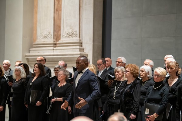 Coro Lirico Bresciano G.Verdi in esecuzione durante il concerto al Museo Santa Giulia 2025 - Foto 66