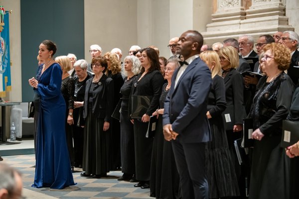 Coro Lirico Bresciano G.Verdi in esecuzione durante il concerto al Museo Santa Giulia 2025 - Foto 69