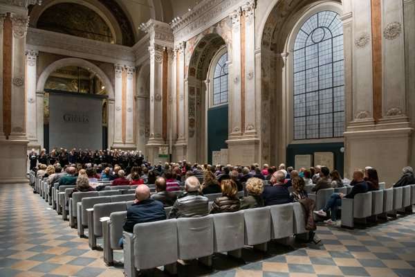 Coro Lirico Bresciano G.Verdi in esecuzione durante il concerto al Museo Santa Giulia 2025 - Foto 97