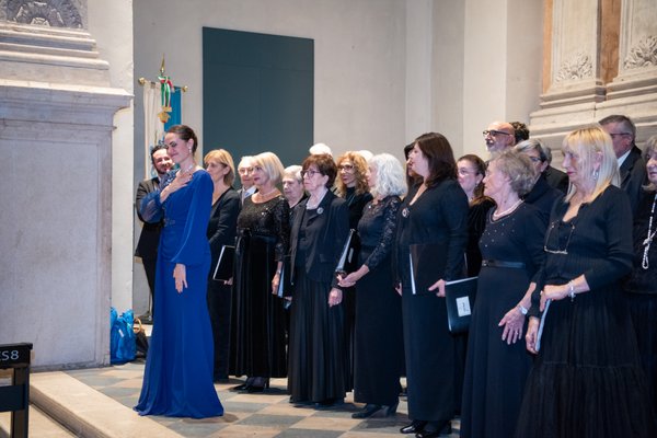 Coro Lirico Bresciano G.Verdi in esecuzione durante il concerto al Museo Santa Giulia 2025 - Foto 111