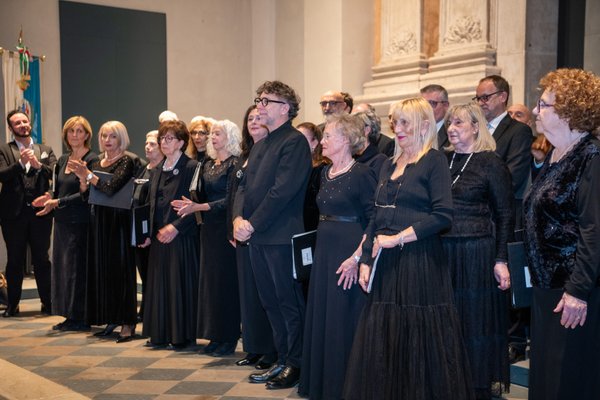 Coro Lirico Bresciano G.Verdi in esecuzione durante il concerto al Museo Santa Giulia 2025 - Foto 115