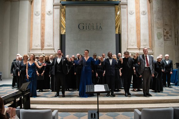 Coro Lirico Bresciano G.Verdi in esecuzione durante il concerto al Museo Santa Giulia 2025 - Foto 124